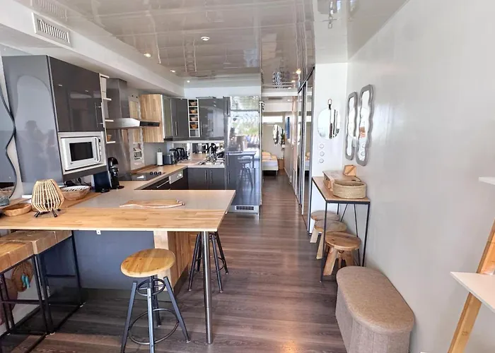 Village Naturiste, Port-ambonne, 42 M2, Le Luxueux. Appartement Agde